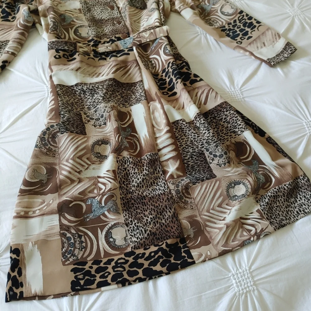 D'allaird's vintage 80s brown animal print belted midi dress. Size 16 - Picture 10 of 17